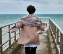 Load image into Gallery viewer, Cap Ferrai modal &amp; cashmere scarf
