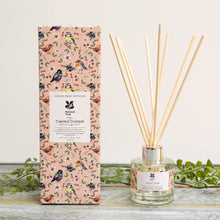 Load image into Gallery viewer, English pear &amp; blossom - garden birds - glass candle
