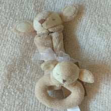 Load image into Gallery viewer, Fawn grabber rattle
