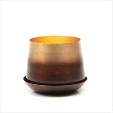 Load image into Gallery viewer, Small Joe pot &amp; saucer - brown &amp; gold
