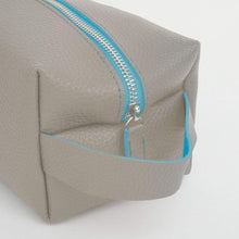 Load image into Gallery viewer, Wallace wash bags
