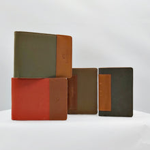 Load image into Gallery viewer, Leather wallet - orange brick

