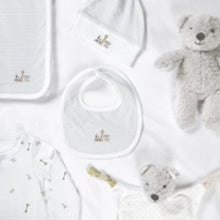 Load image into Gallery viewer, Bears &amp; balloons blankie
