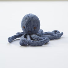 Load image into Gallery viewer, Knitted octopus - blue
