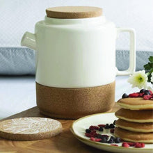 Load image into Gallery viewer, Earthware tea pot - cream
