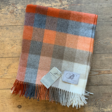 Load image into Gallery viewer, Harlequin throw - saffron
