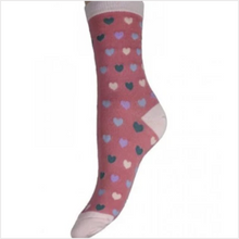 Load image into Gallery viewer, Pink socks with hearts size
